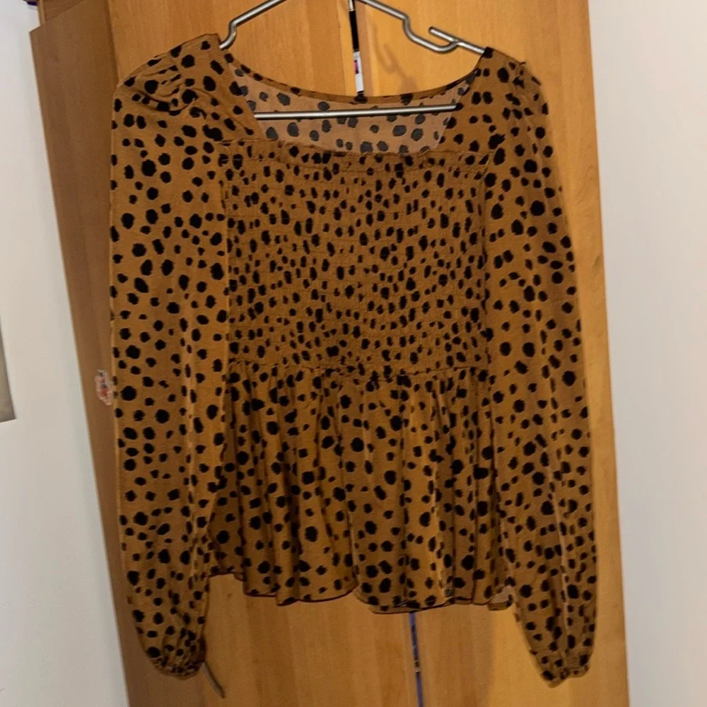 SHEIN - Brown - US M - Women’s Blouse - Trending - Casual - Work - Picture 3 of 6